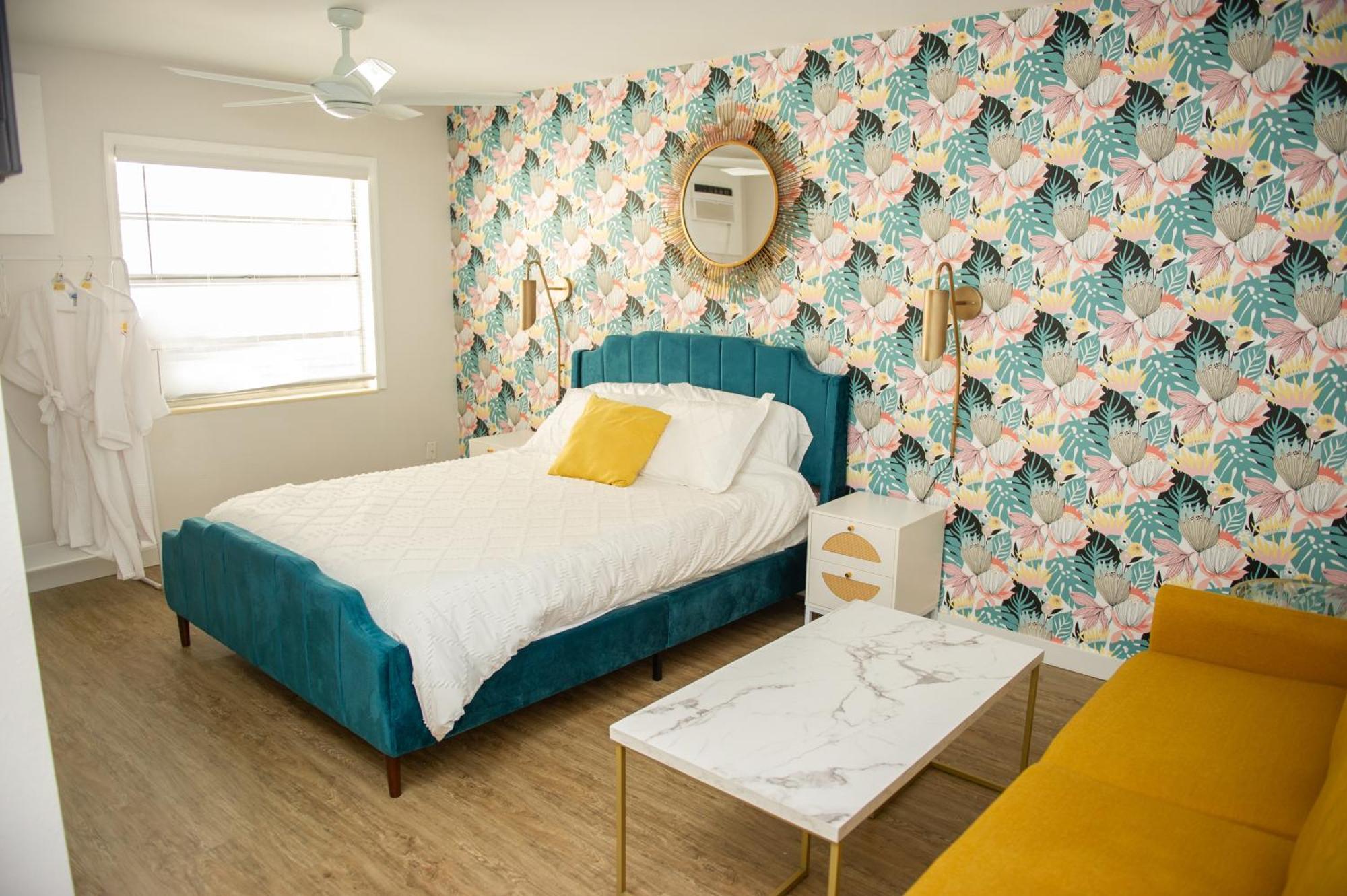Sunburst Inn- Indian Shores Beach Экстерьер фото